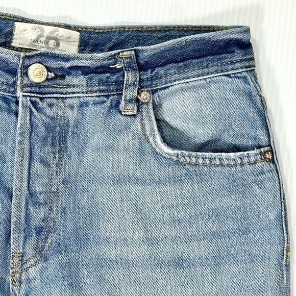 Free People Maggie Straight Leg Mid Rise Distressed Denim Jeans Size 26 Waist - Picture 12 of 15